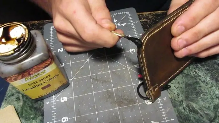 Dyeing Edge Of Zipper Keychain Wallet