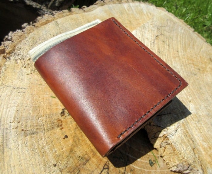 vertical leather bifold pack