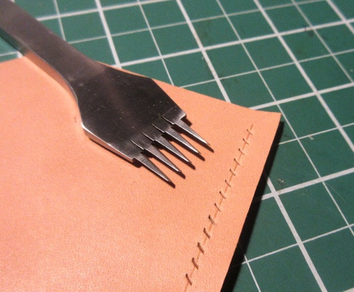 Leather stitching pricking iron